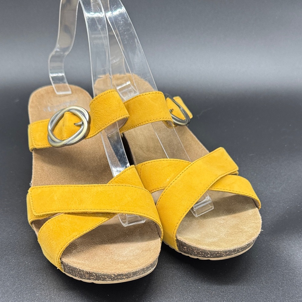 Dansko Yellow Suede Sandals with Buckle Sz 41